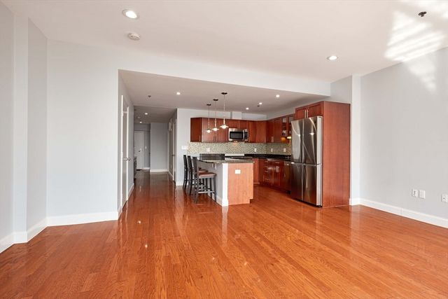 234 Causeway St U819, Boston, MA 02114