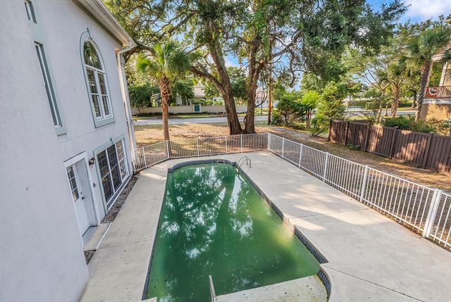 8100 N Ocean Blvd., Myrtle Beach, SC 29572