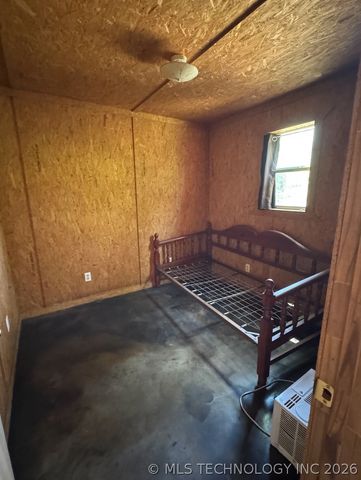 1921 Jones Creek, Mcalester, OK 74501
