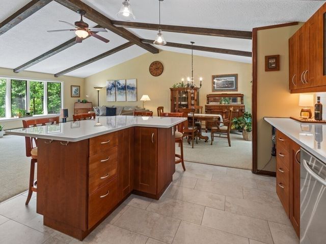 190 Stafford St, Charlton, MA 01507