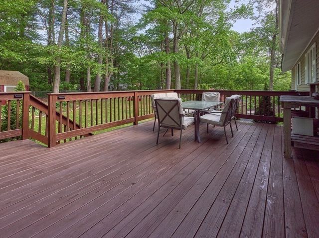 190 Stafford St, Charlton, MA 01507
