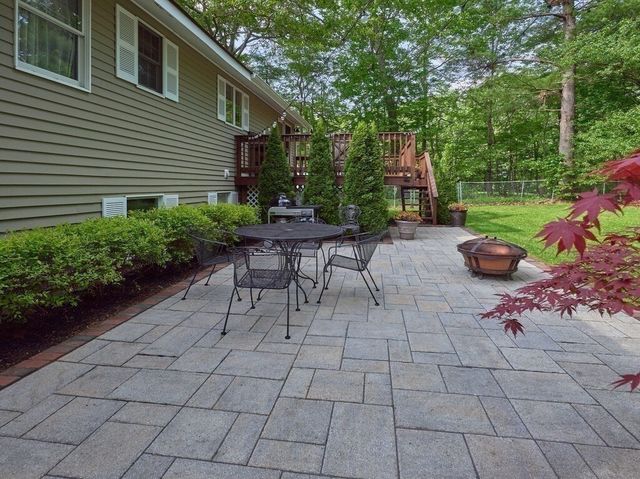 190 Stafford St, Charlton, MA 01507
