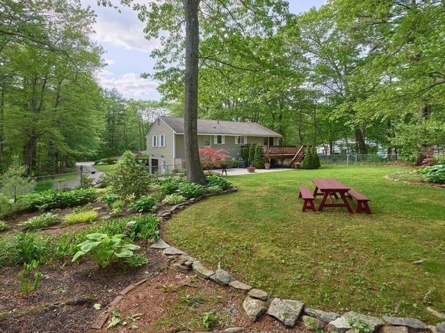 190 Stafford St, Charlton, MA 01507