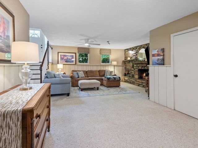 190 Stafford St, Charlton, MA 01507