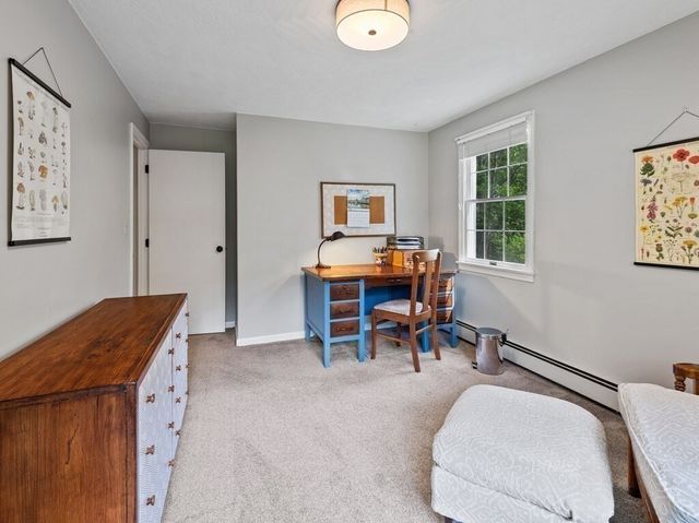 190 Stafford St, Charlton, MA 01507