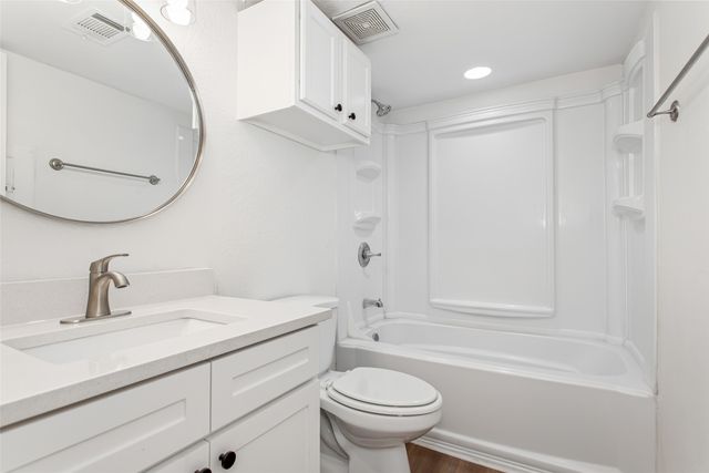 1901 N Fitzhugh Avenue 19, Dallas, TX 75204