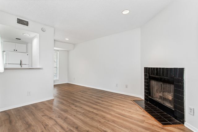 1901 N Fitzhugh Avenue 19, Dallas, TX 75204