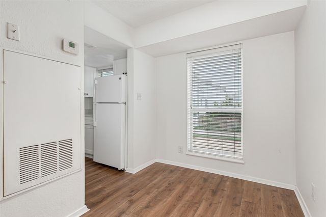 1901 N Fitzhugh Avenue 19, Dallas, TX 75204