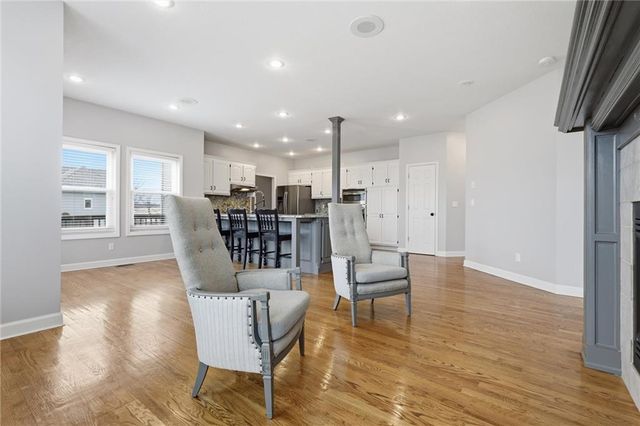 21201 S Jefferson Parkway, Pleasant Hill, MO 64080