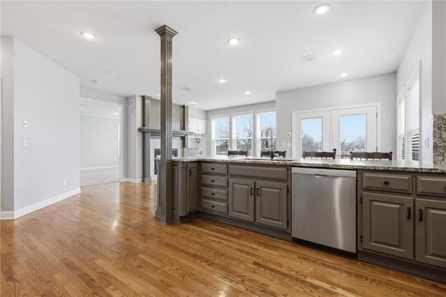 21201 S Jefferson Parkway, Pleasant Hill, MO 64080