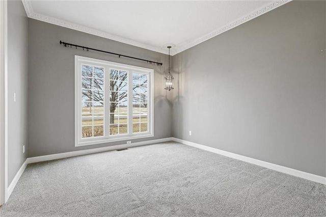 21201 S Jefferson Parkway, Pleasant Hill, MO 64080