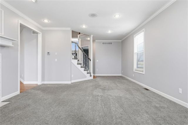 21201 S Jefferson Parkway, Pleasant Hill, MO 64080