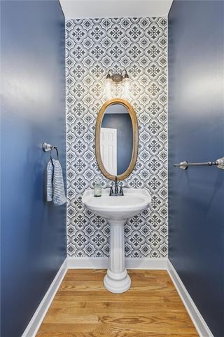 21201 S Jefferson Parkway, Pleasant Hill, MO 64080