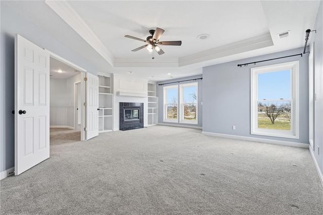 21201 S Jefferson Parkway, Pleasant Hill, MO 64080