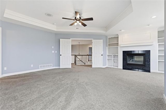 21201 S Jefferson Parkway, Pleasant Hill, MO 64080