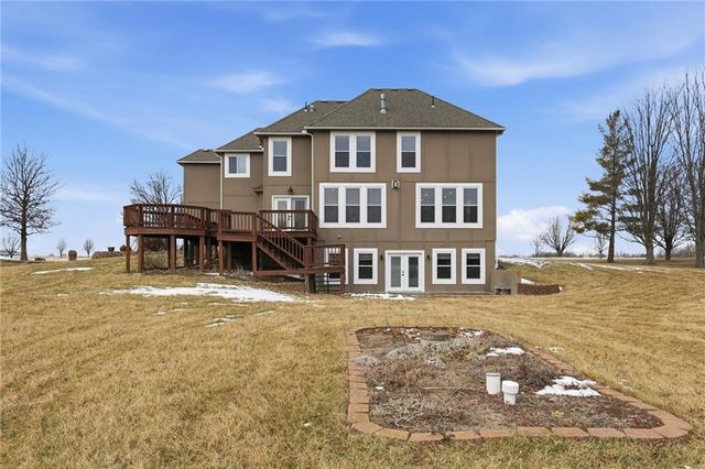 21201 S Jefferson Parkway, Pleasant Hill, MO 64080