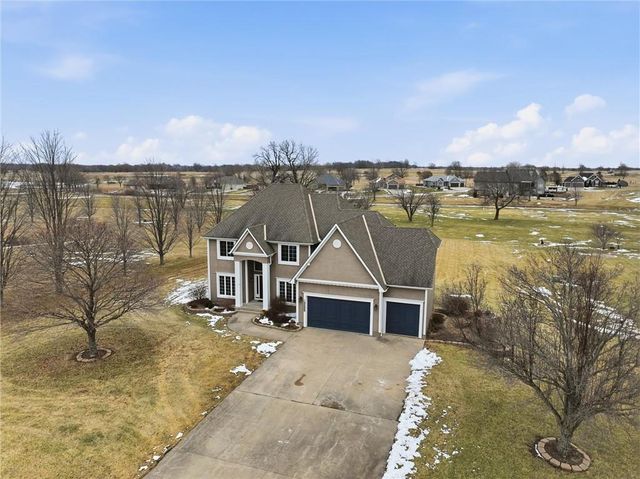 21201 S Jefferson Parkway, Pleasant Hill, MO 64080