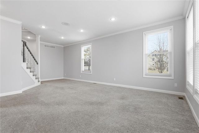 21201 S Jefferson Parkway, Pleasant Hill, MO 64080