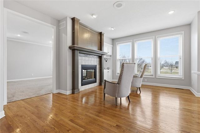 21201 S Jefferson Parkway, Pleasant Hill, MO 64080