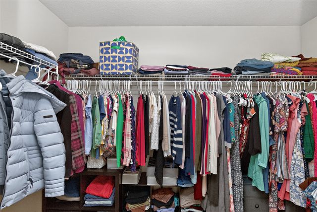 9145 Greenspire Drive 107, West Des Moines, IA 50266