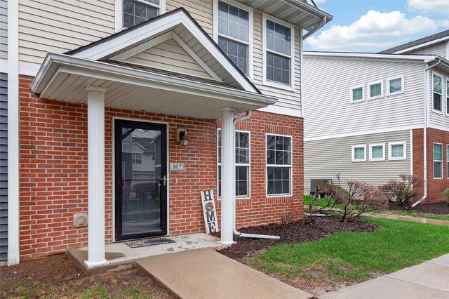 9145 Greenspire Drive 107, West Des Moines, IA 50266