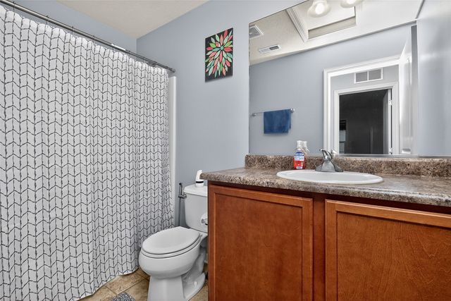 9145 Greenspire Drive 107, West Des Moines, IA 50266