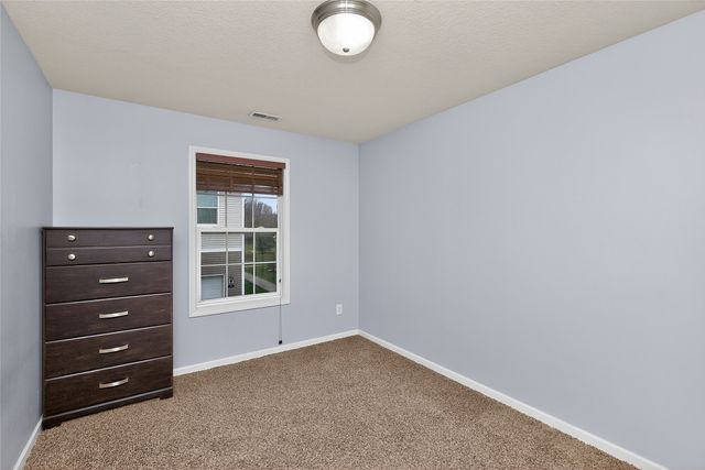 9145 Greenspire Drive 107, West Des Moines, IA 50266