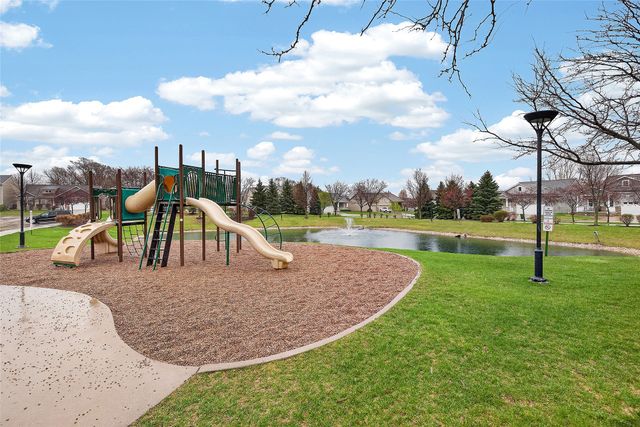 9145 Greenspire Drive 107, West Des Moines, IA 50266