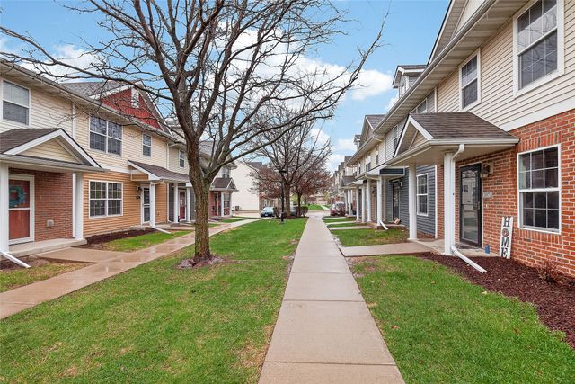 9145 Greenspire Drive 107, West Des Moines, IA 50266