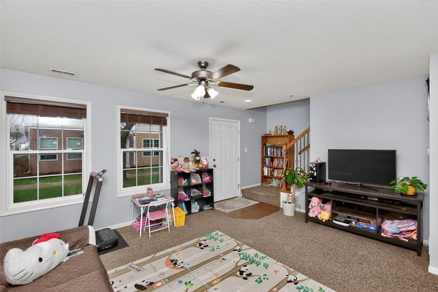 9145 Greenspire Drive 107, West Des Moines, IA 50266