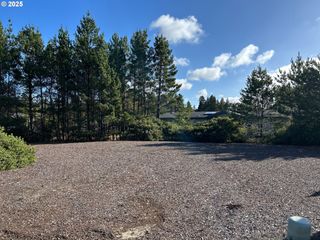 826 MUNSEL CREEK Loop 5100, Florence, OR 97439