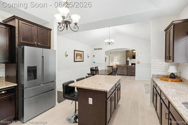 54525 Brentwood Drive, South Lyon, MI 48178