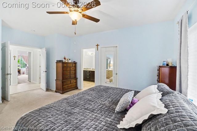 54525 Brentwood Drive, South Lyon, MI 48178