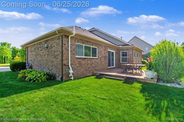 54525 Brentwood Drive, South Lyon, MI 48178