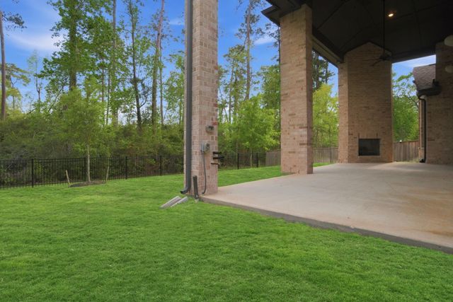 238 Liatris Court, Conroe, TX 77304