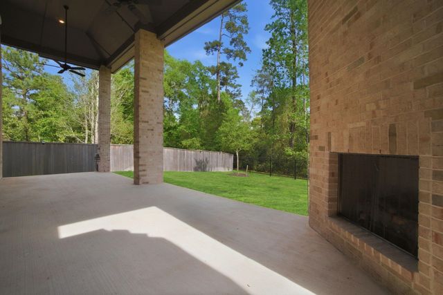 238 Liatris Court, Conroe, TX 77304