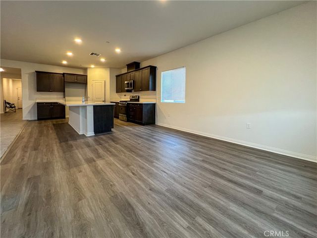 7318 Chetco River, Bakersfield, CA 93311