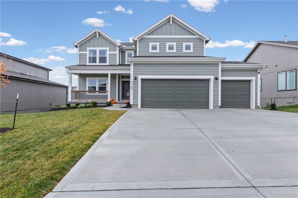 2765 SW 11th Street, Lee's Summit, MO 64081