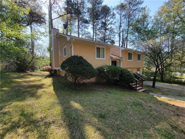 718 Harness Crescent, Lithonia, GA 30058