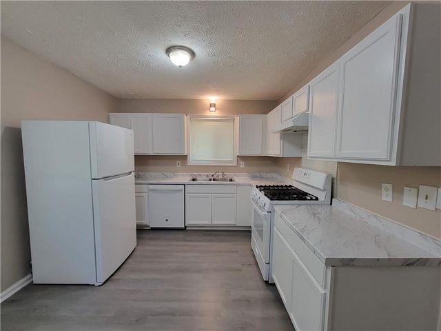 718 Harness Crescent, Lithonia, GA 30058