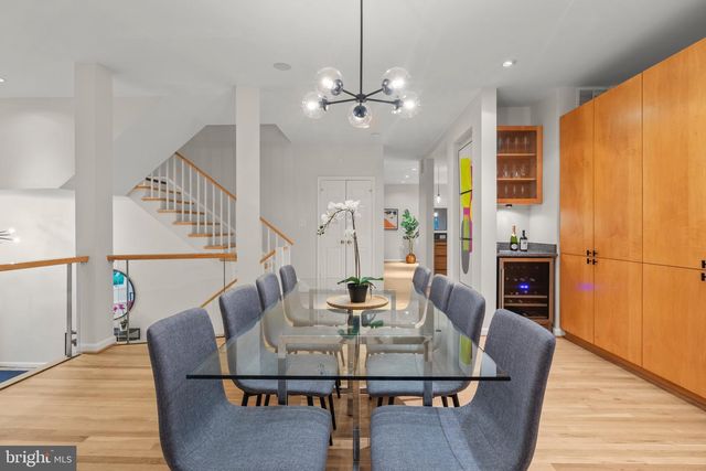 10314 THORNBUSH LN, Bethesda, MD 20814