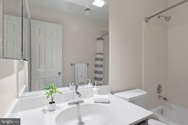 10314 THORNBUSH LN, Bethesda, MD 20814