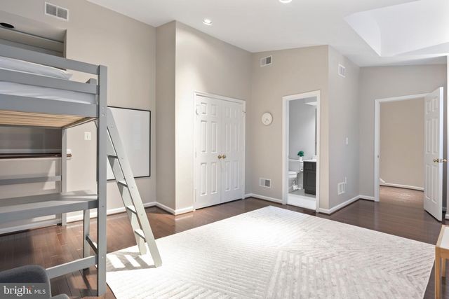 10314 THORNBUSH LN, Bethesda, MD 20814