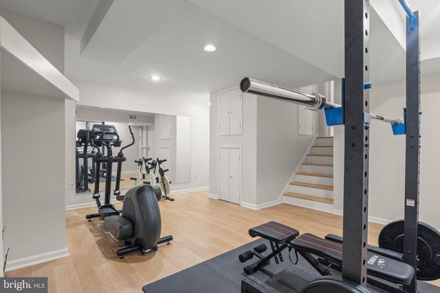 10314 THORNBUSH LN, Bethesda, MD 20814