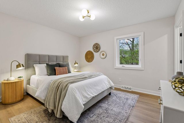 3220 Aquila Lane S, Saint Louis Park, MN 55426