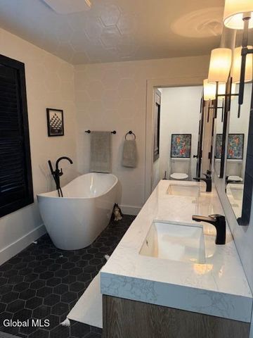 50 Lincoln Mountain Road, Greenfield, NY 12833