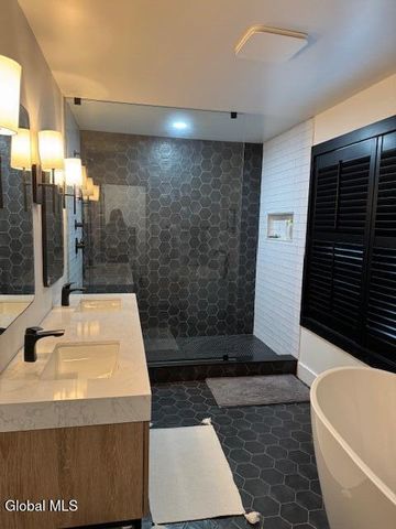 50 Lincoln Mountain Road, Greenfield, NY 12833