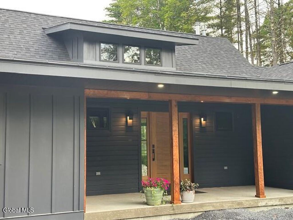 50 Lincoln Mountain Road, Greenfield, NY 12833