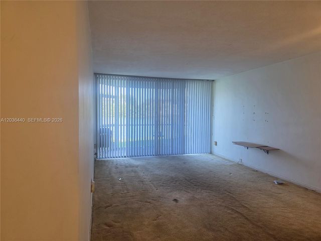 1304 NE 191st Street A128, Miami, FL 33179
