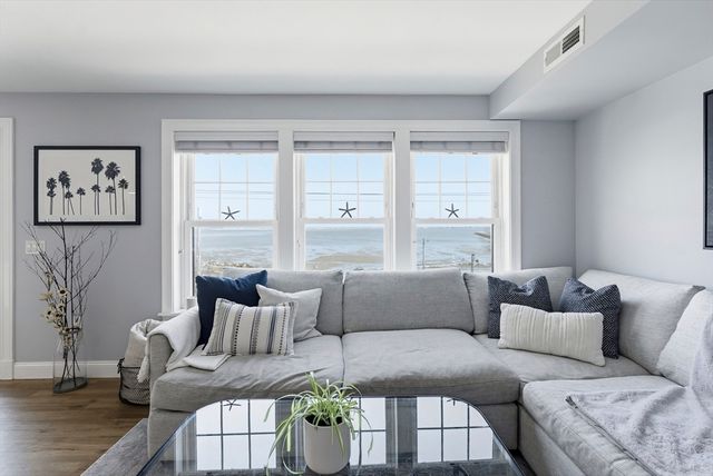 216 Water St B306, Plymouth, MA 02360